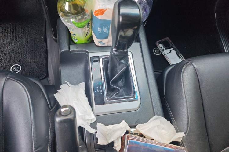 Used Toyota Prado 2016 2.7L Automatic Standard Edition Gear Lever