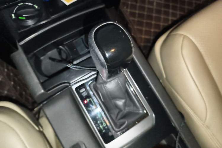 Used Toyota Prado  Gear Lever