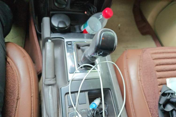 Used Toyota Prado 2016 2700 TX 7-Seater Middle East Version Gear Lever