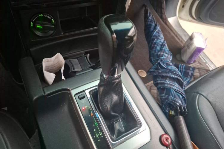 Used Toyota Prado 2016 2.7L Automatic Luxury Edition Gear Lever