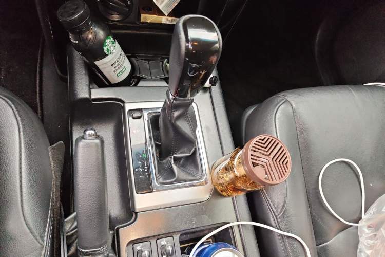 Used Toyota Prado 2016 2.7L Automatic Standard Edition Gear Lever
