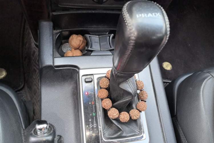 Used Toyota Prado 2016 3.5L Automatic TX-L NAVI Gear Lever