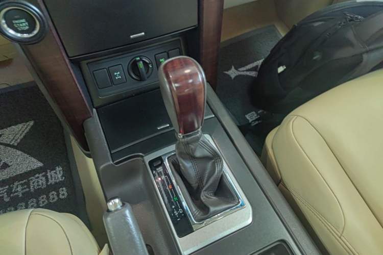 Used Toyota Prado 2016 3.5L Automatic TX-L NAVI Gear Lever