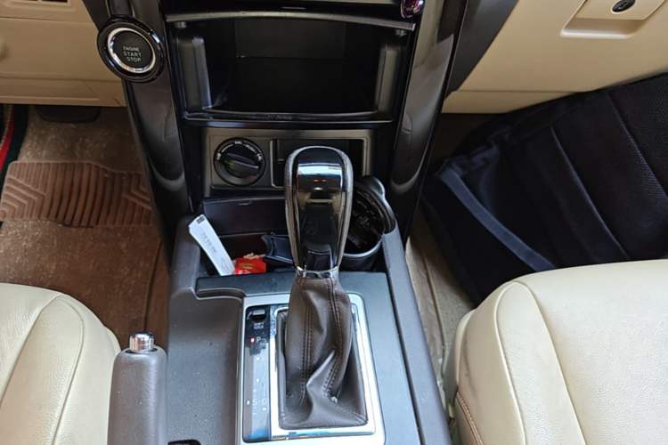 Used Toyota Prado 2016 2.7L Automatic Standard Edition Gear Lever