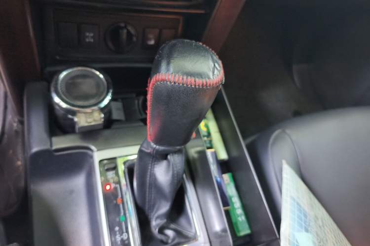 Used Toyota Prado 2016 3.5L Automatic TX-L NAVI Gear Lever