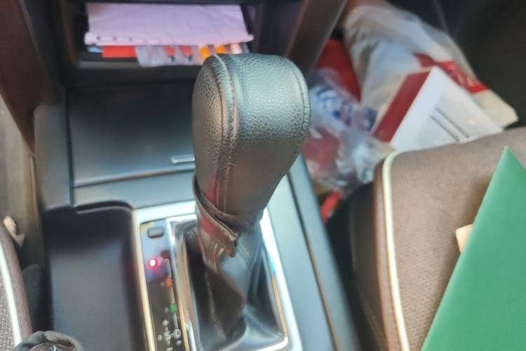 Used Toyota Prado 2016 3.5L Automatic VX NAVI Gear Lever