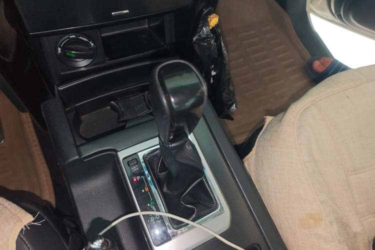 Used Toyota Prado 2016 2.7L Automatic Luxury Edition Gear Lever
