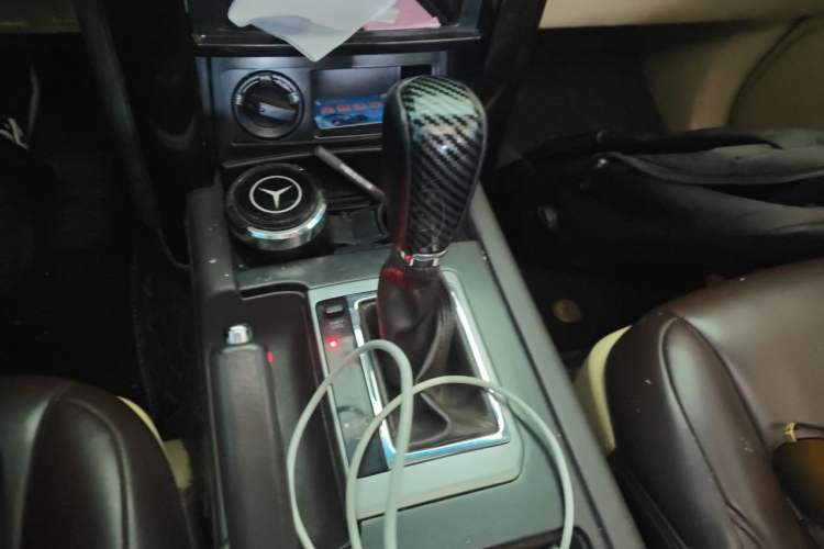 Used Toyota Prado 2016 2.7L Automatic Standard Edition Gear Lever