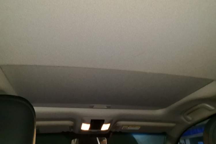 Used Toyota Prado 2016 3.5L Automatic TX-L Headliner