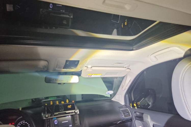 Used Toyota Prado 2016 2.7L Automatic Standard Edition Headliner