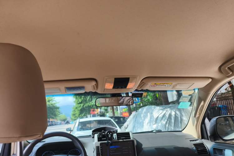 Used Toyota Prado 2016 4.0L 7-Seater Gasoline Middle East Version Headliner
