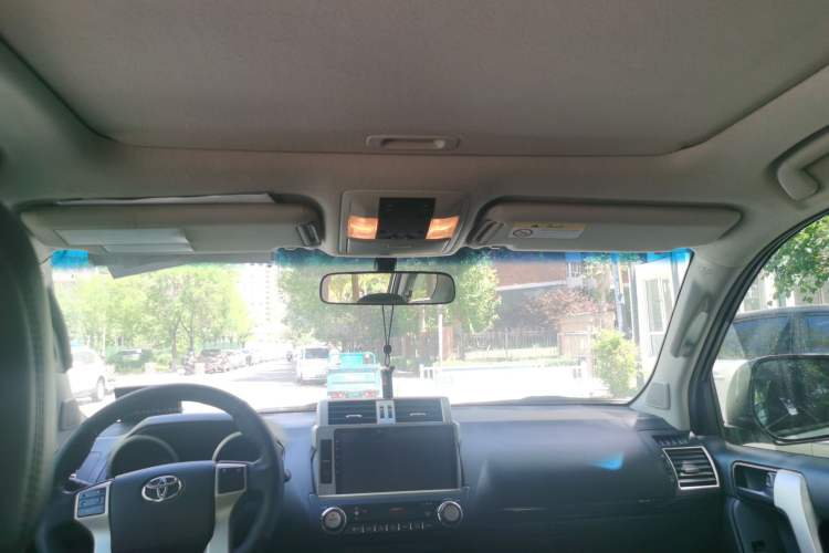 Used Toyota Prado 2016 2.7L Automatic Standard Edition Headliner