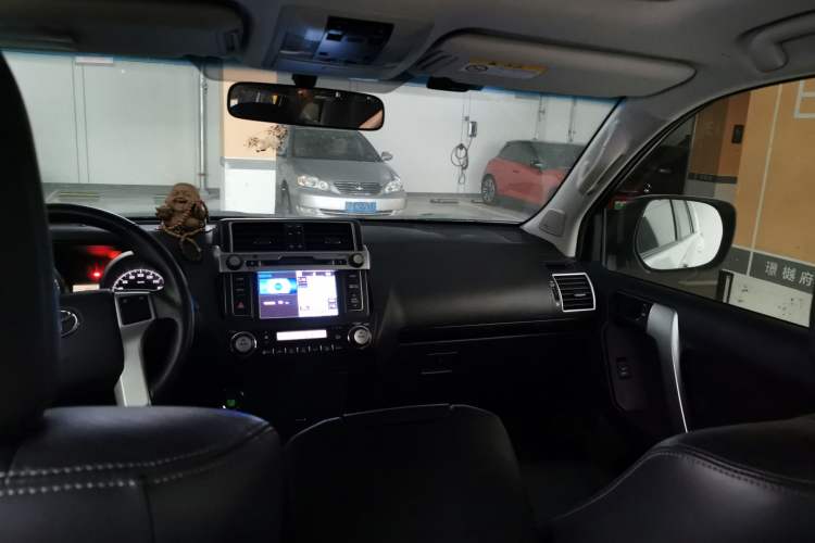 Used Toyota Prado 2016 2.7L Automatic Luxury Edition Headliner