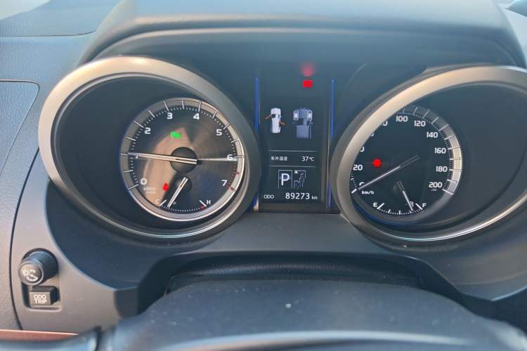 Used Toyota Prado 2016 3.5L Automatic TX-L Instrument Cluster