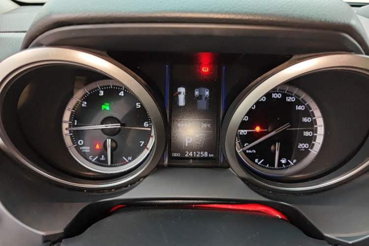 Used Toyota Prado 2016 3.5L Automatic TX-L Instrument Cluster