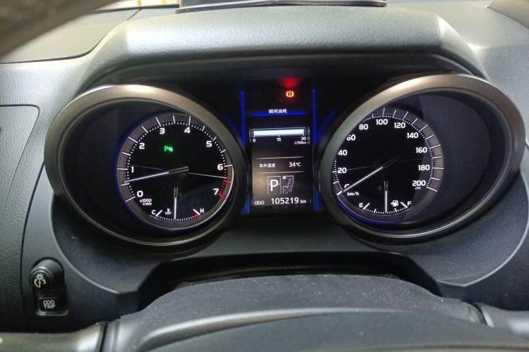 Used Toyota Prado 2016 3.5L Automatic TX-L Instrument Cluster
