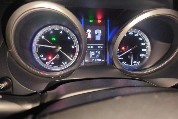Used Toyota Prado 2016 3.5L Automatic TX-L Instrument Cluster