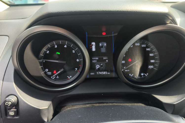 Used Toyota Prado 2016 3.5L Automatic TX-L NAVI Instrument Cluster