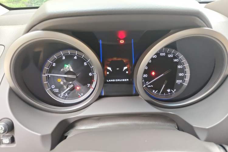 Used Toyota Prado 2016 3.5L Automatic TX-L NAVI Instrument Cluster