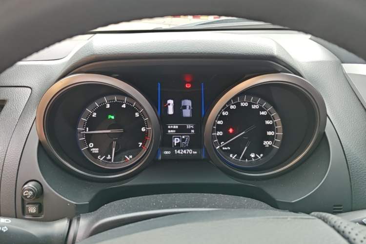 Used Toyota Prado 2016 3.5L Automatic TX-L NAVI Instrument Cluster