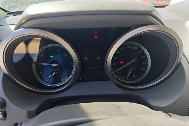 Used Toyota Prado 2016 3.5L Automatic TX-L Instrument Cluster