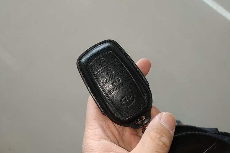 Used Toyota Prado 2016 2.7L Automatic Standard Edition Interior 1