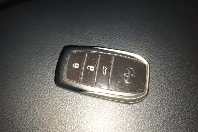 Used Toyota Prado 2016 2.7L Automatic Standard Edition Interior 1