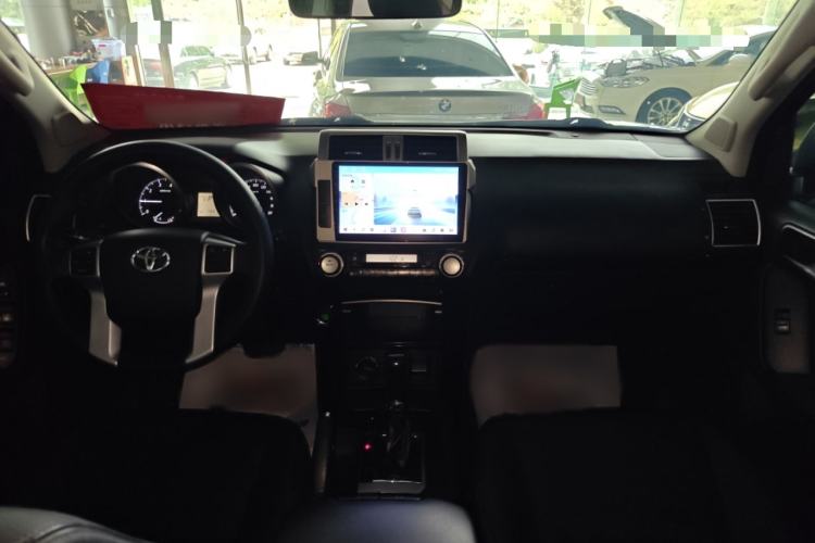 Used Toyota Prado 2016 2.7L Automatic Standard Edition Interior 1
