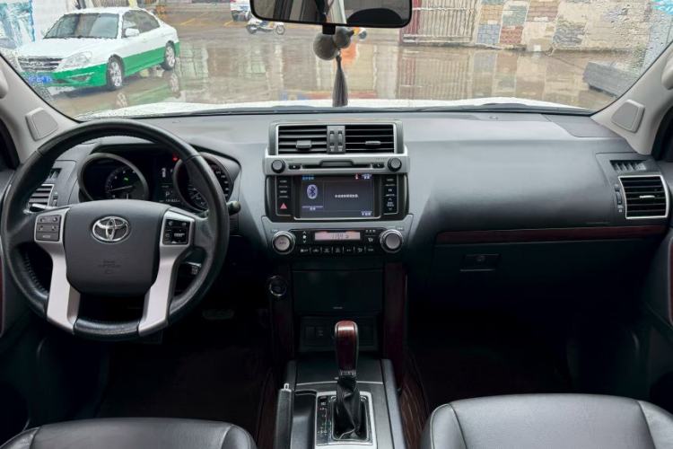 Used Toyota Prado 2016 3.5L Automatic TX-L Interior 1