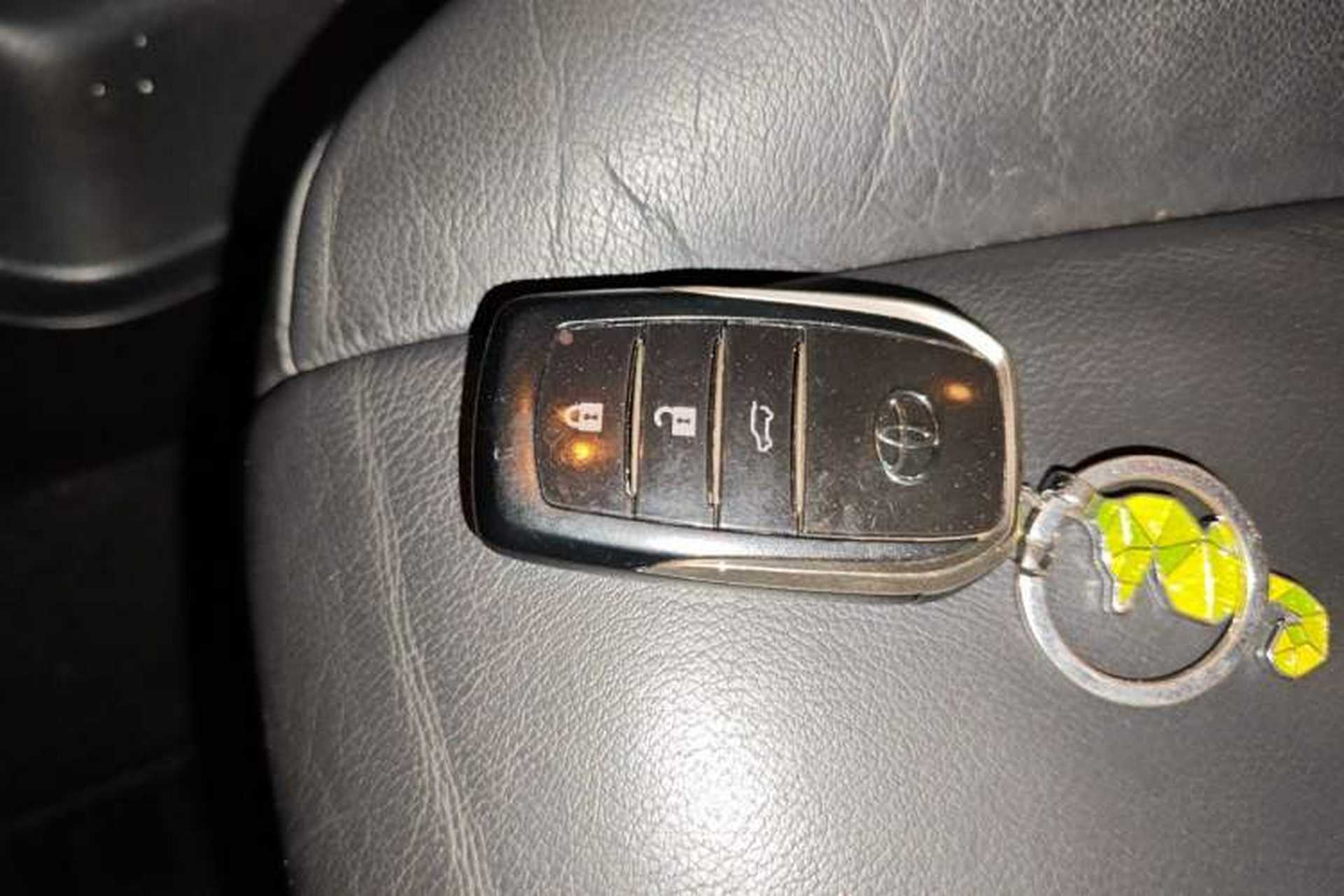 Used Toyota Prado 2016 2.7L Automatic Standard Edition Interior 1