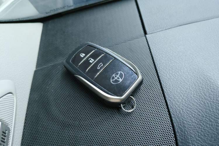 Used Toyota Prado 2016 3.5L Automatic TX-L NAVI Interior 1