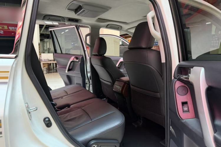 Used Toyota Prado 2016 3.5L Automatic TX-L NAVI Interior 1