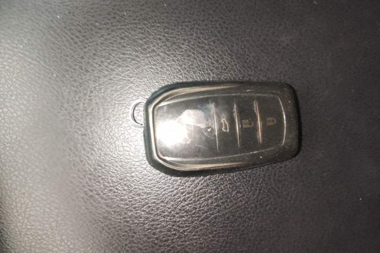 Used Toyota Prado 2016 2.7L Automatic Standard Edition Interior 1