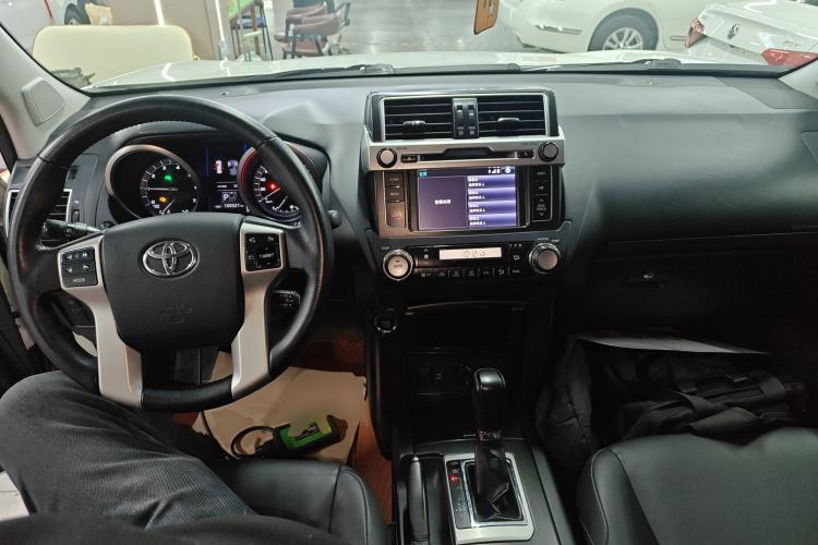 Used Toyota Prado 2016 3.5L Automatic TX-L Interior 2