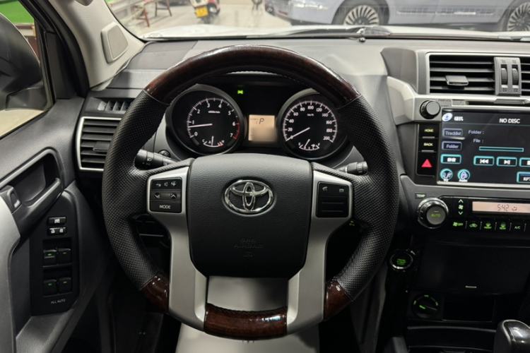Used Toyota Prado 2016 2.7L Automatic Standard Edition Interior 2