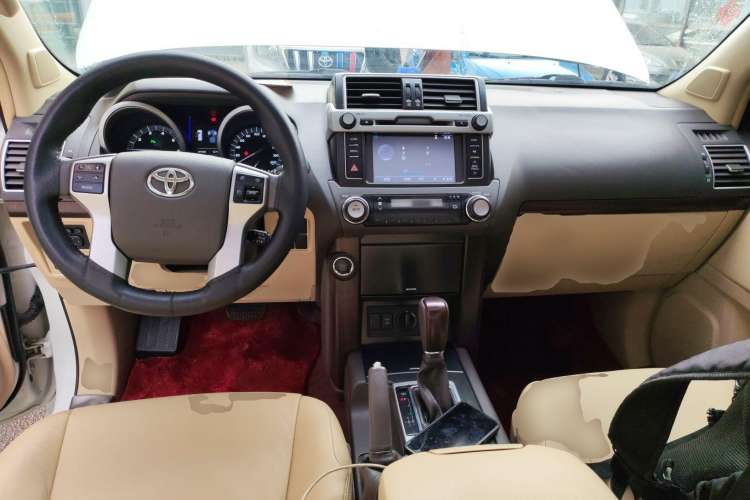 Used Toyota Prado 2016 3.5L Automatic TX-L Interior 2