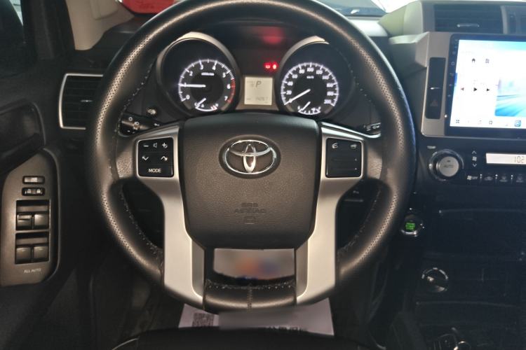 Used Toyota Prado 2016 2.7L Automatic Standard Edition Interior 3