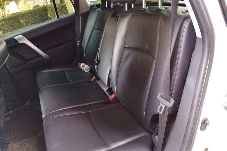 Used Toyota Prado 2016 2.7L Automatic Standard Edition Interior 4