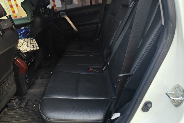 Used Toyota Prado 2016 3.5L Automatic VX NAVI Interior 4