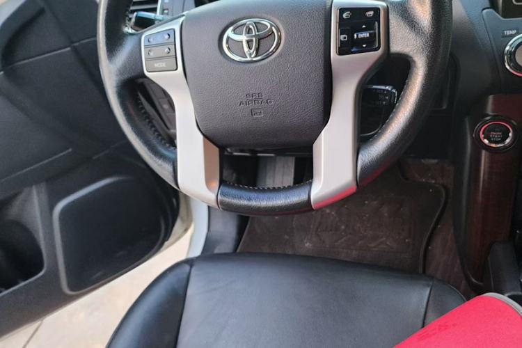 Used Toyota Prado 2016 3.5L Automatic TX-L Interior 5