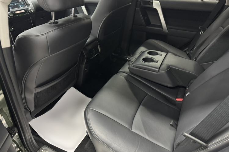 Used Toyota Prado 2016 2.7L Automatic Standard Edition Interior 7