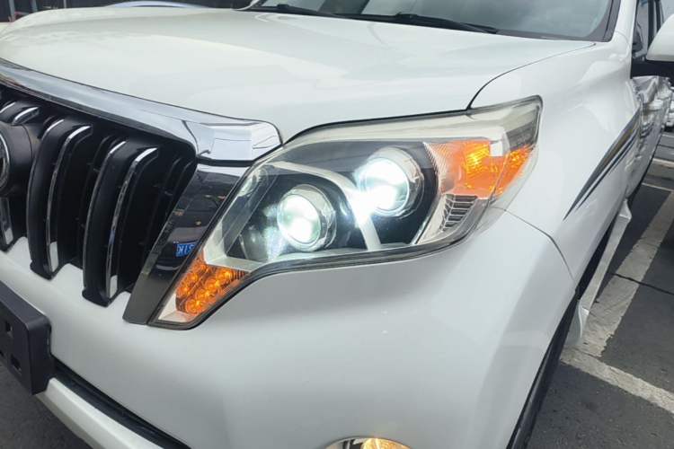 Used Toyota Prado 2016 2.7L Automatic Standard Edition Left Front Headlight