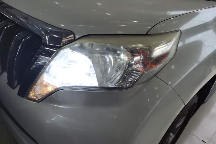 Used Toyota Prado 2016 2.7L Automatic Standard Edition Left Front Headlight