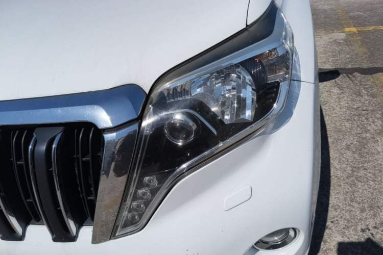 Used Toyota Prado 2016 3.5L Automatic TX-L Left Front Headlight