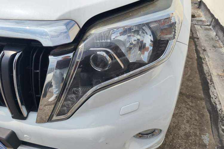 Used Toyota Prado 2016 3.5L Automatic TX-L Left Front Headlight
