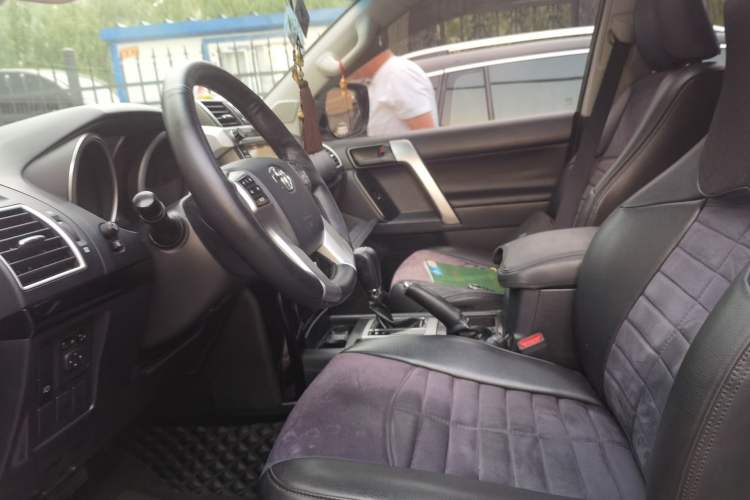 Used Toyota Prado 2016 2.7L Automatic Luxury Edition Left Front Seat
