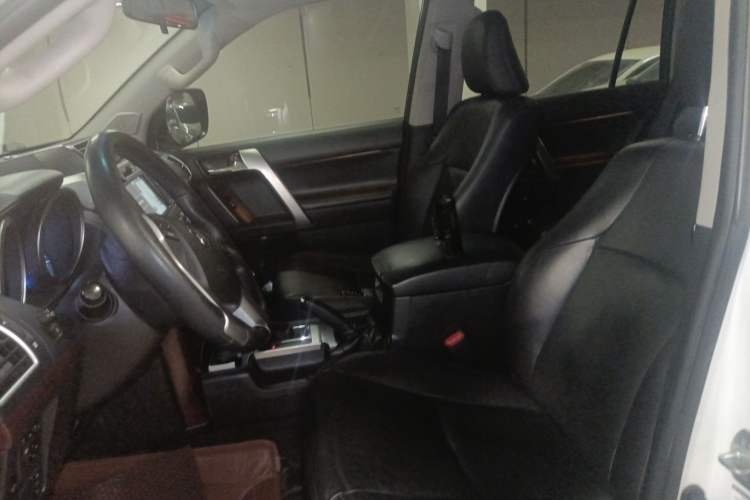 Used Toyota Prado 2016 3.5L Automatic TX-L NAVI Left Front Seat