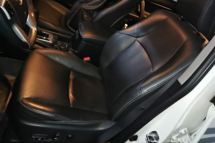 Used Toyota Prado 2016 3.5L Automatic TX-L Left Front Seat