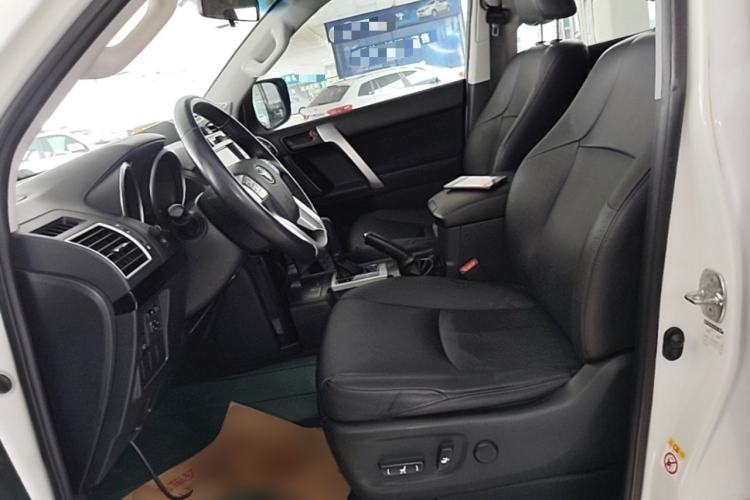 Used Toyota Prado 2016 2.7L Automatic Luxury Edition Left Front Seat