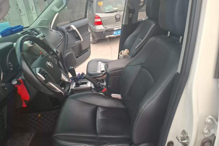 Used Toyota Prado 2016 2.7L Automatic Luxury Edition Left Front Seat